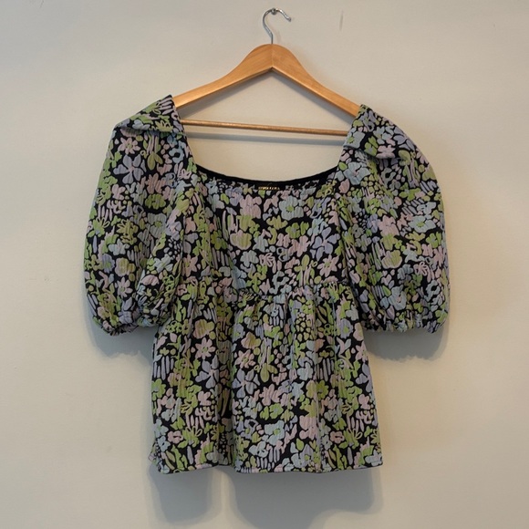 STINE GOYA Tops - STINE GOYA Floral Puff Sleeve Top - Black, Green, Purple